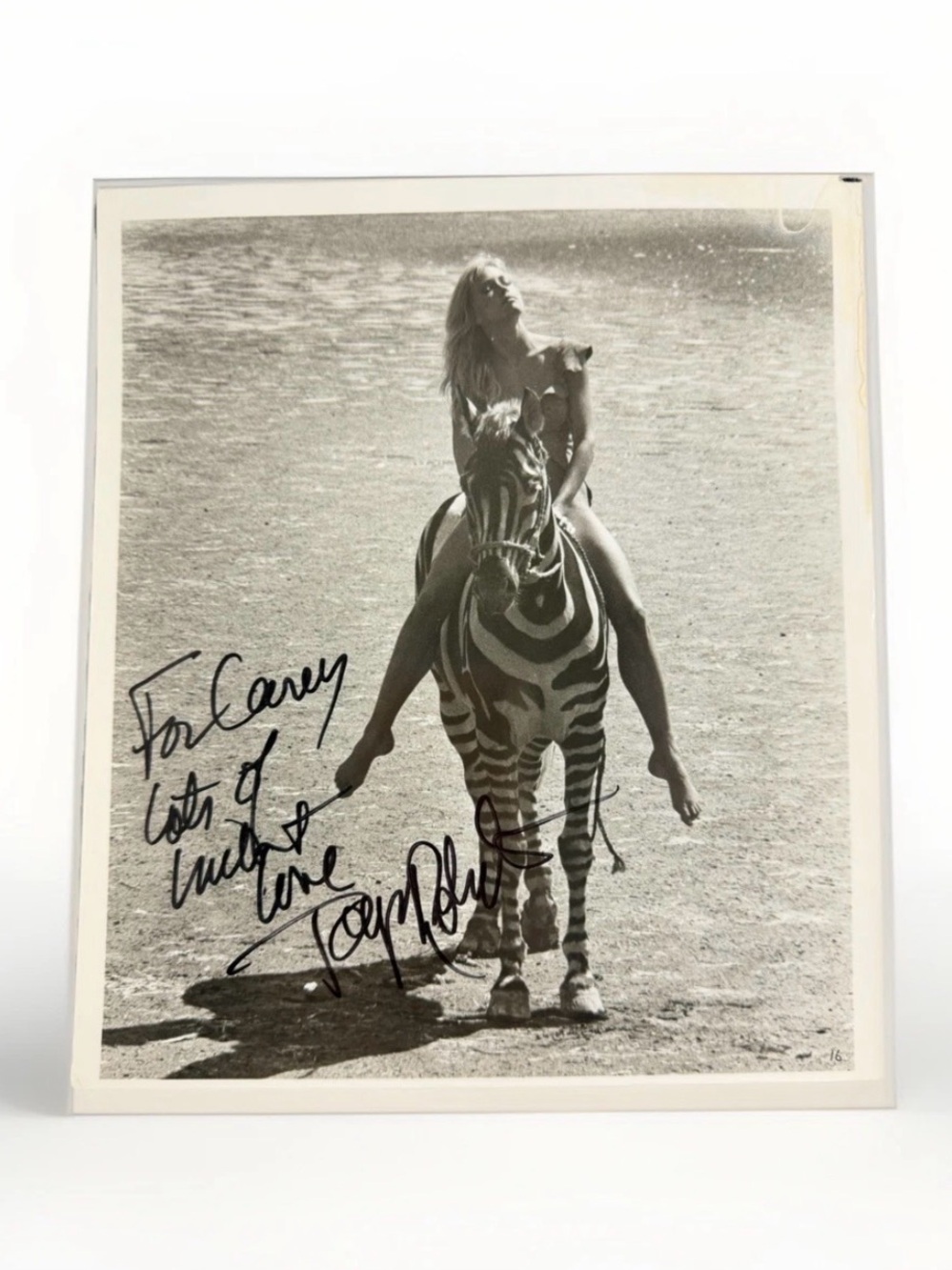 TANYA ROBERTS Signed 8x10 Vintage Photo Authentic Autograph «Shena 1984”